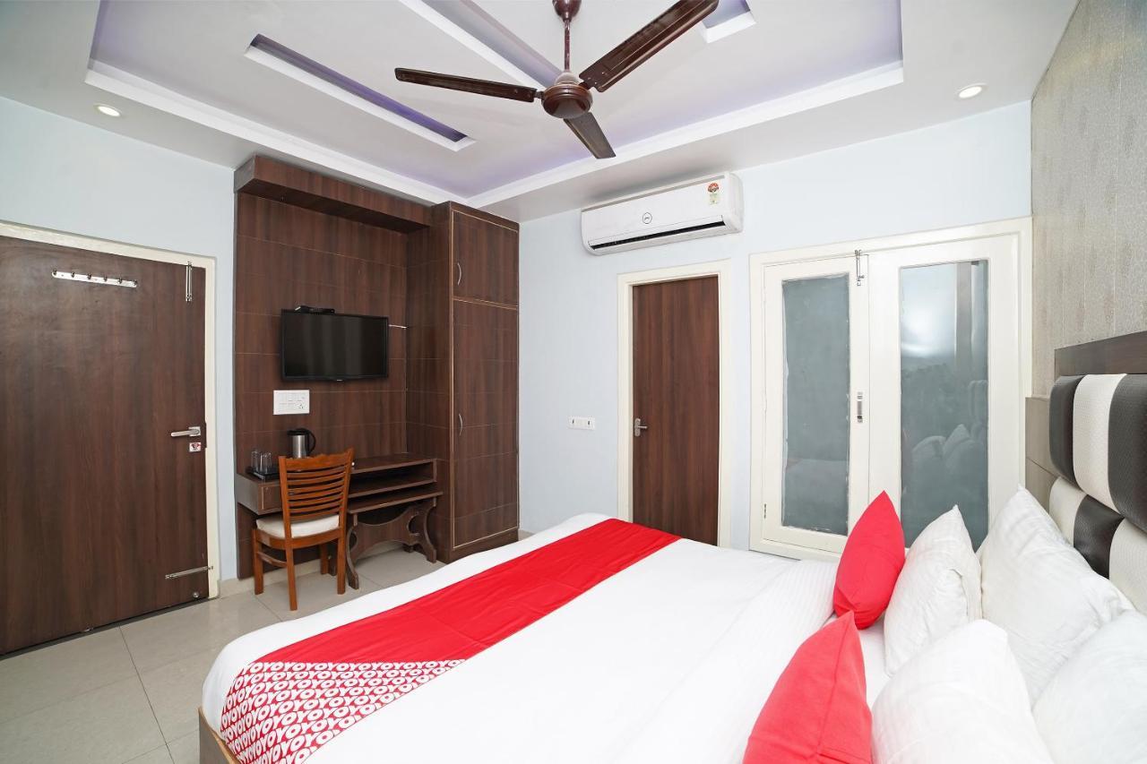 Kashipur Oyo 39539 Hotel Vansh & Restaurant מראה חיצוני תמונה