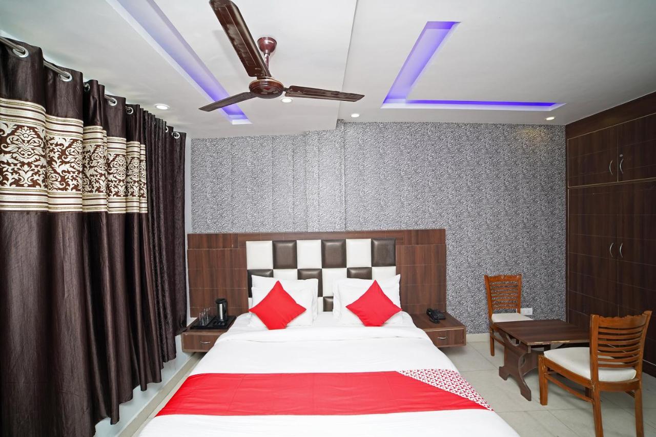 Kashipur Oyo 39539 Hotel Vansh & Restaurant מראה חיצוני תמונה